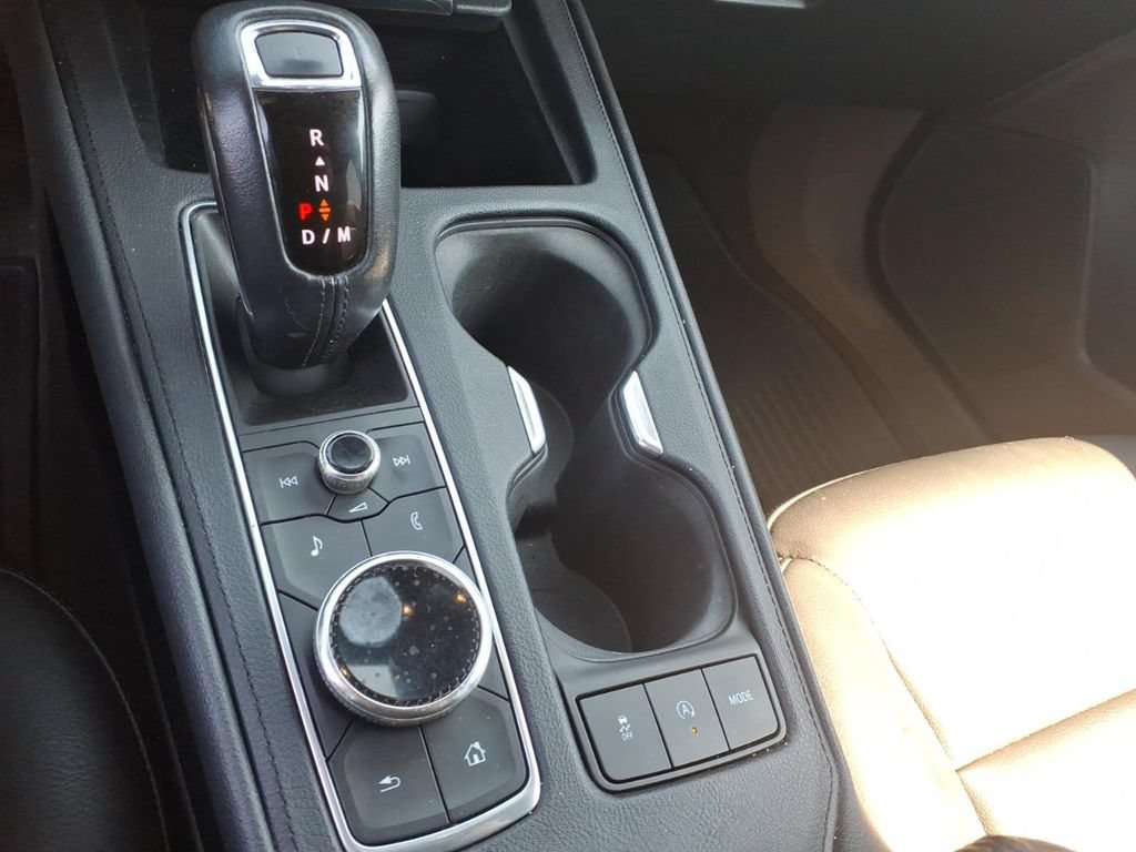 Used 2019 Cadillac XT4 Sport w/ Cold Weather Package AWD/4WD image 21
