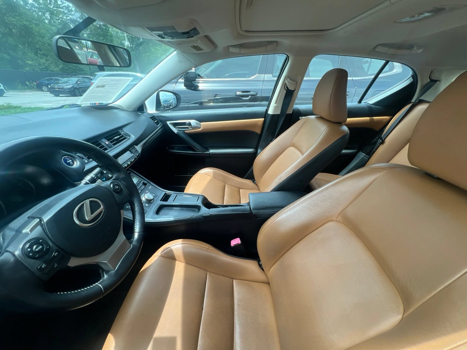 Used 2015 Lexus CT 200h FWD image 4