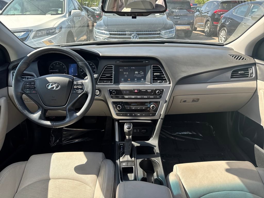 Used 2016 Hyundai Sonata Sport w/ Option Group 1V FWD image 26