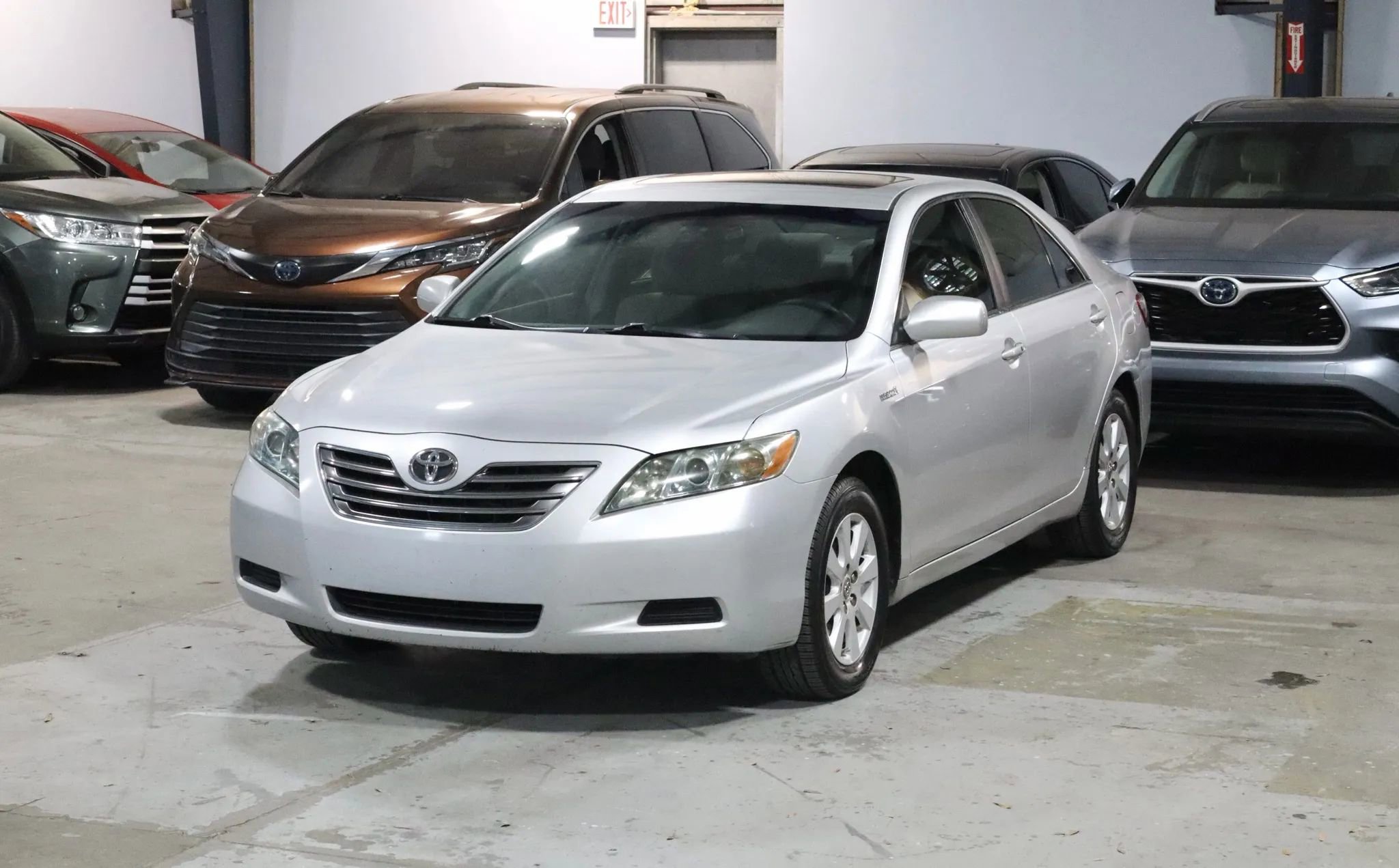 Used 2009 Toyota Camry Hybrid image 1