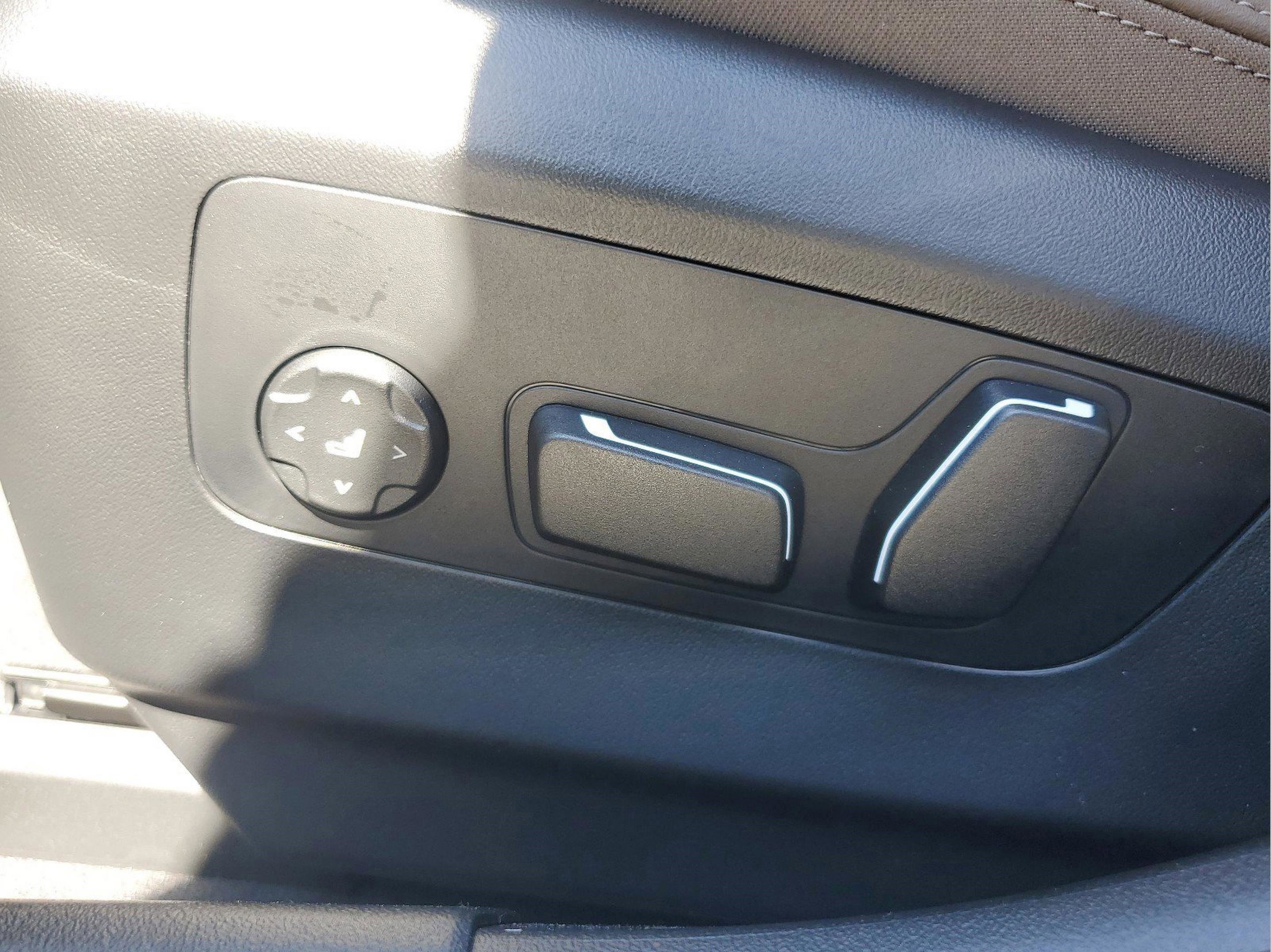 Used 2025 BMW i5 eDrive40i w/ Premium Package image 20