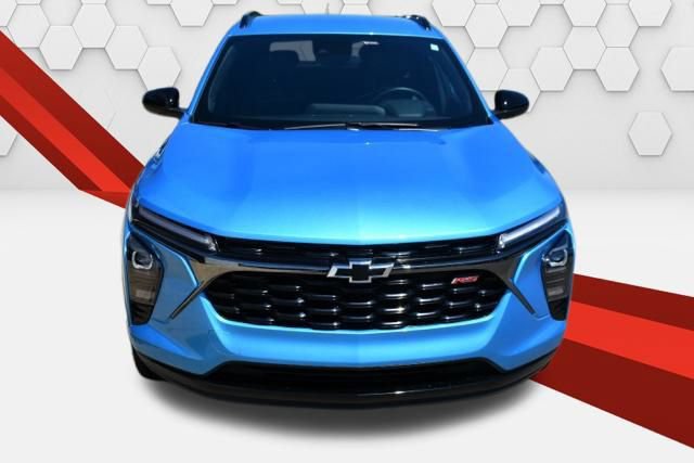 Used 2025 Chevrolet Trax RS w/ Driver Confidence Package FWD image 9