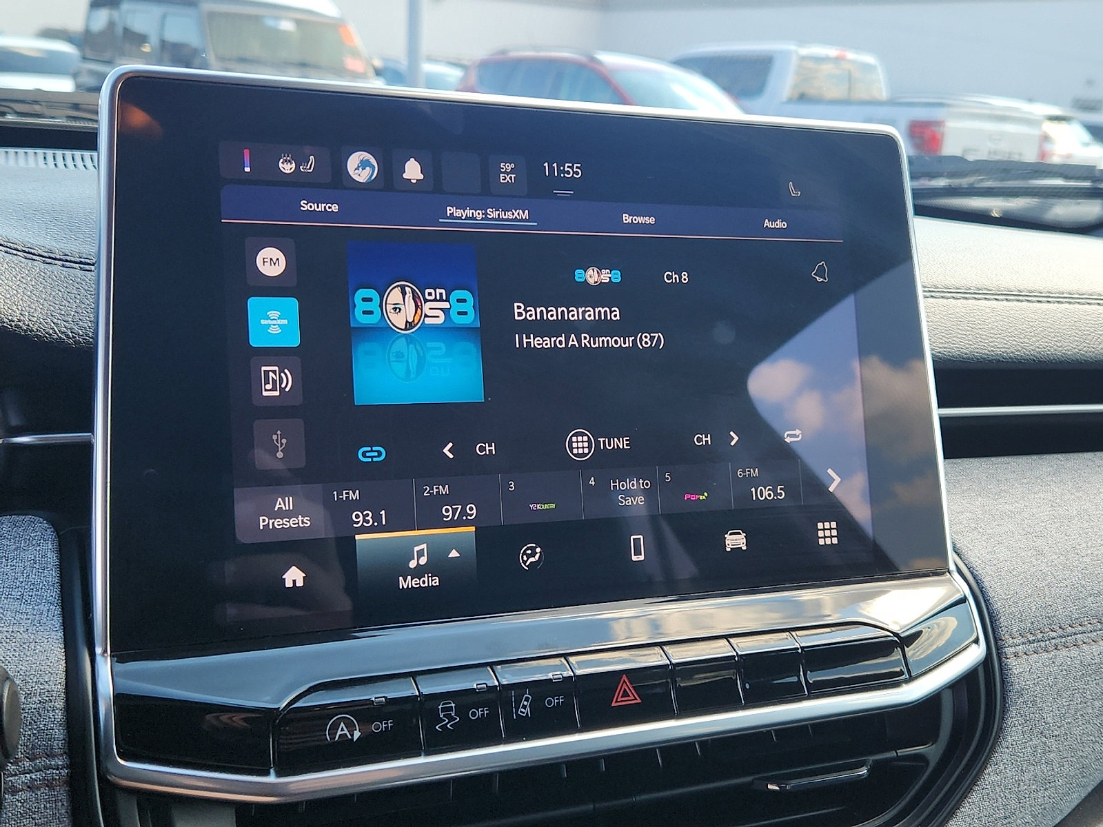 Used 2023 Jeep Compass Latitude image 8