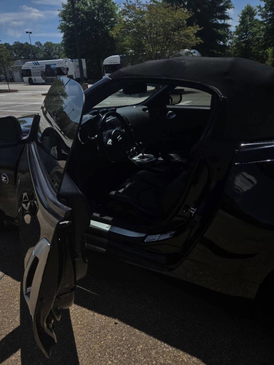 Used 2013 Nissan 370Z Touring w/ Sport Pkg RWD image 10