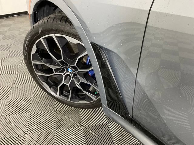 Certified 2025 BMW X7 M60i AWD/4WD image 43