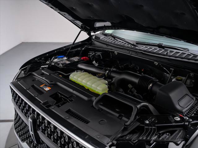 New 2026 Lincoln Navigator Premiere AWD/4WD image 10