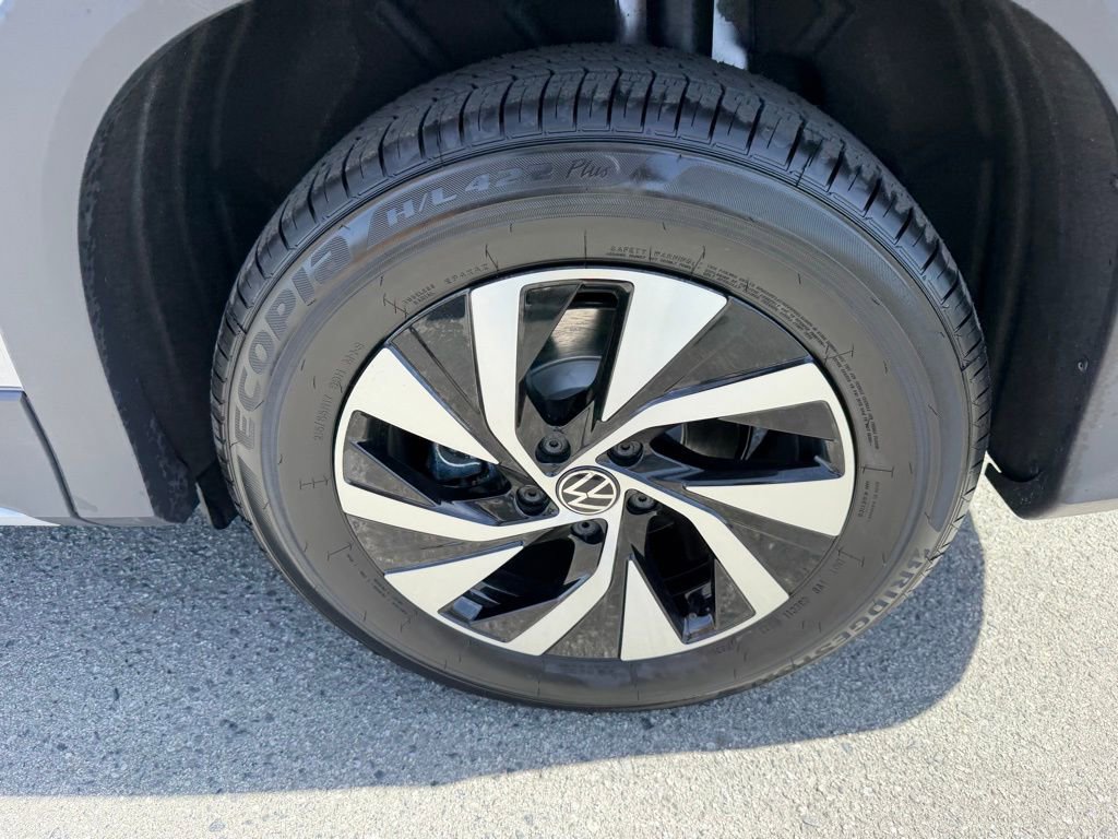 New 2026 Volkswagen Tiguan S FWD image 11