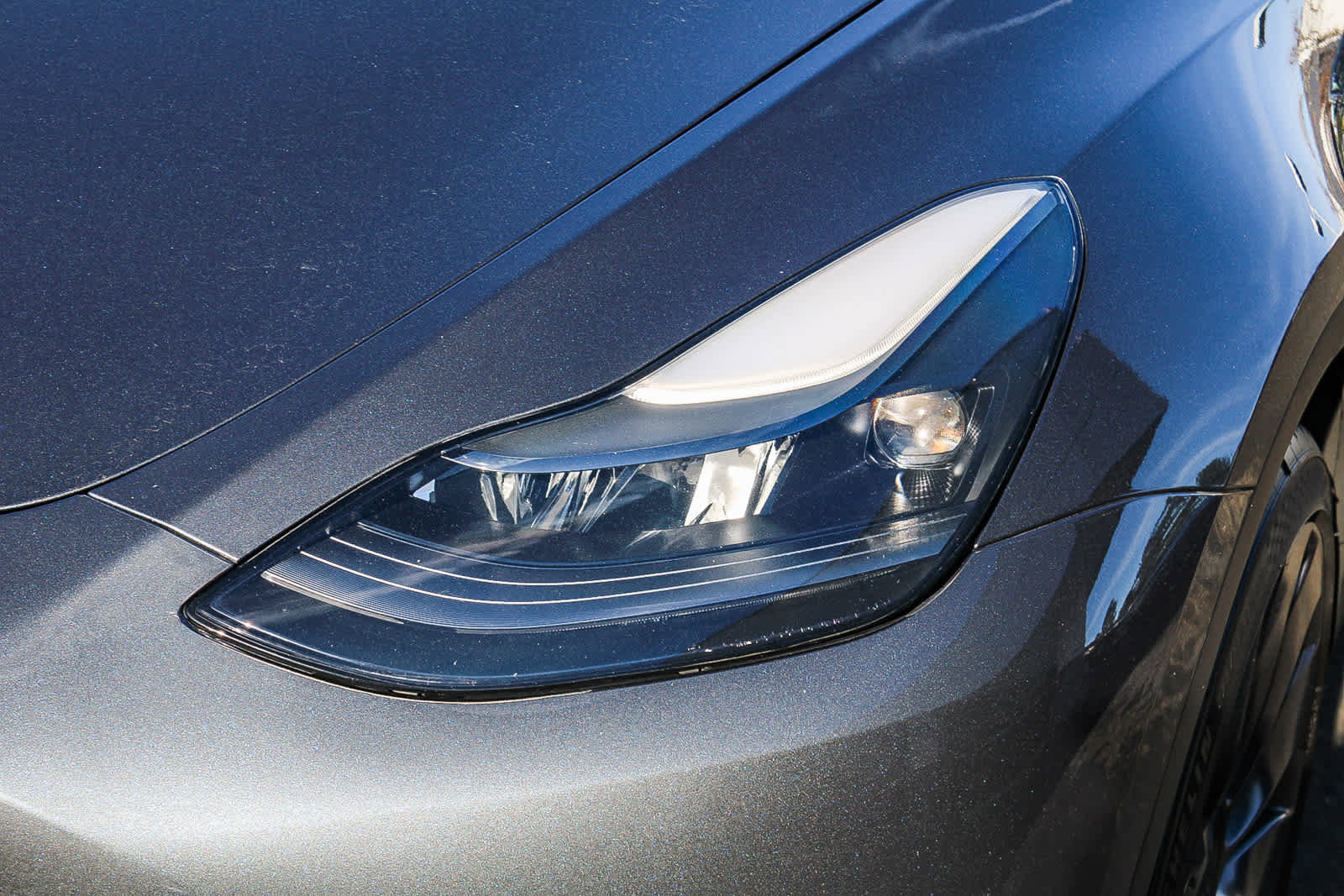 Used 2023 Tesla Model Y Performance image 8