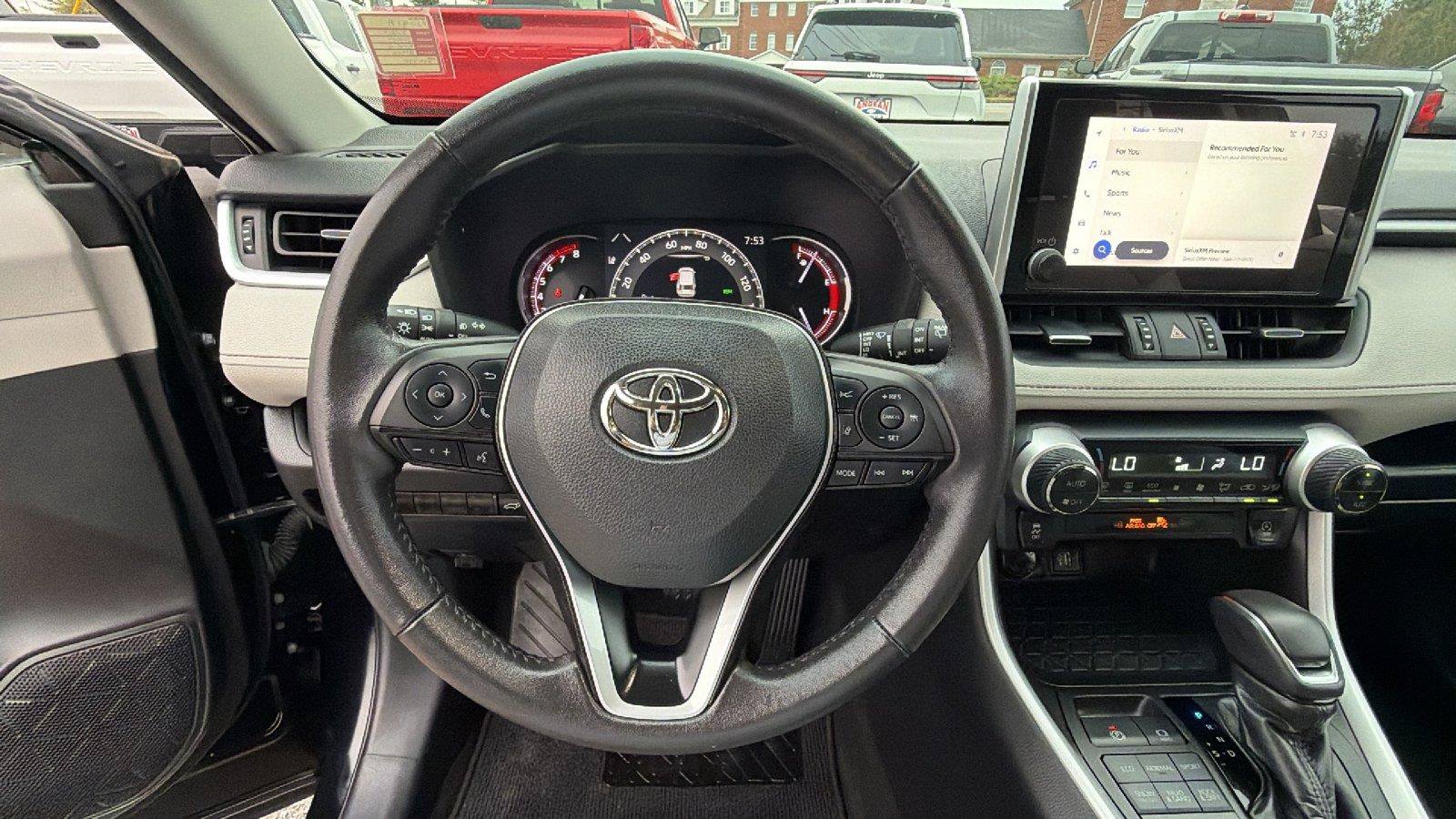 Used 2023 Toyota RAV4 XLE Premium AWD/4WD image 25
