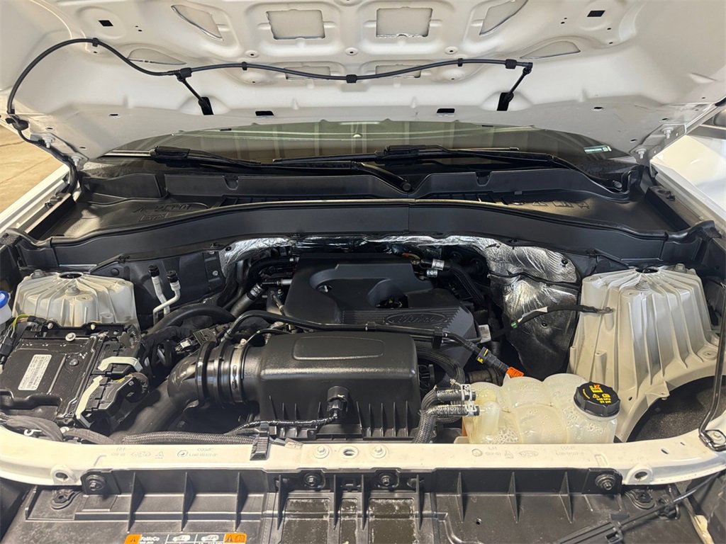 Used 2020 Ford Explorer XLT w/ Equipment Group 202A image 27