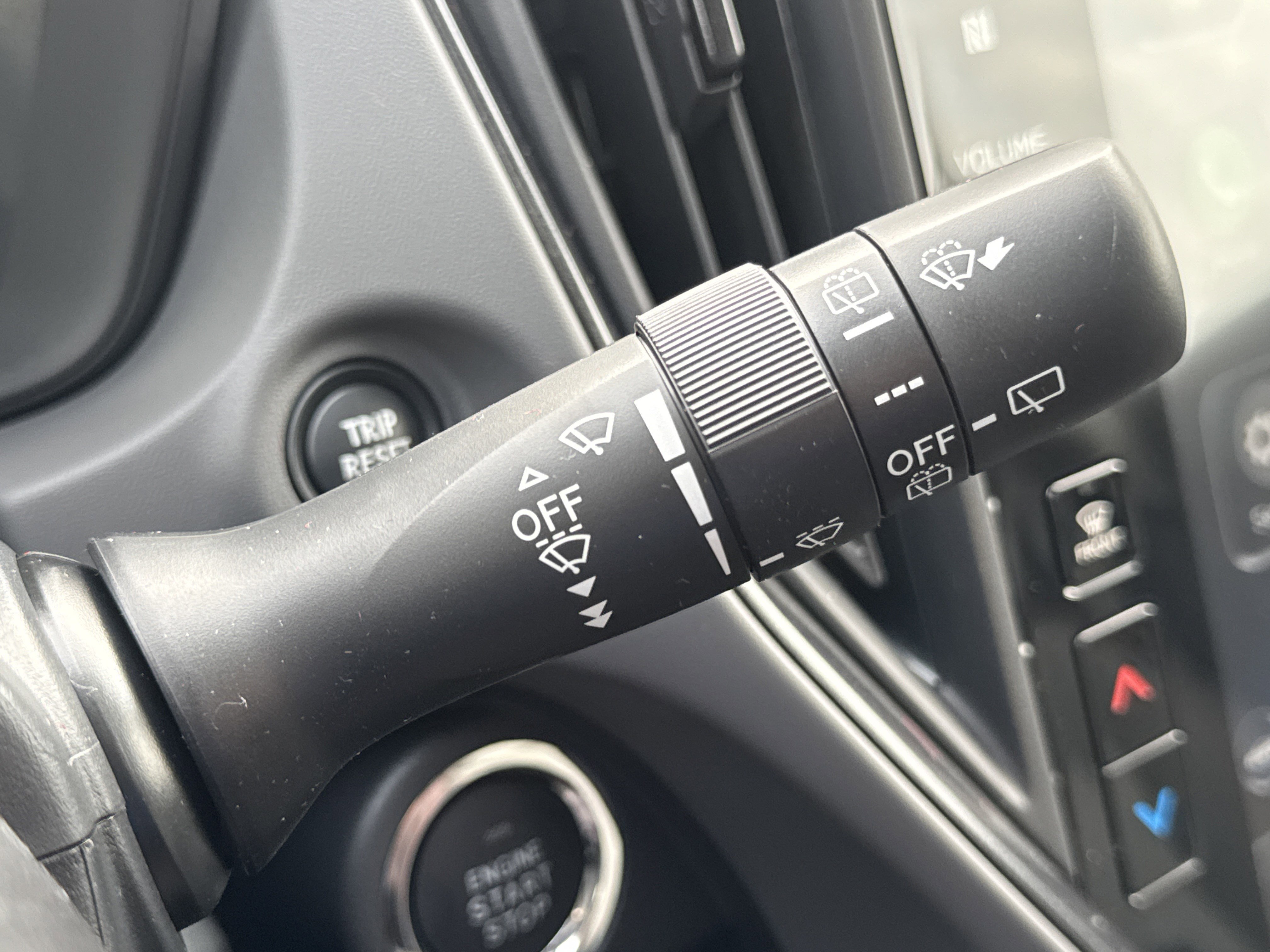 New 2026 Subaru Crosstrek 2.5i Limited w/ Crosstrek Mirror Package image 18