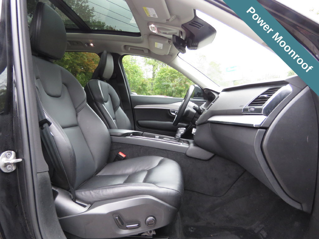 Used 2022 Volvo XC90 T5 Momentum AWD/4WD image 13
