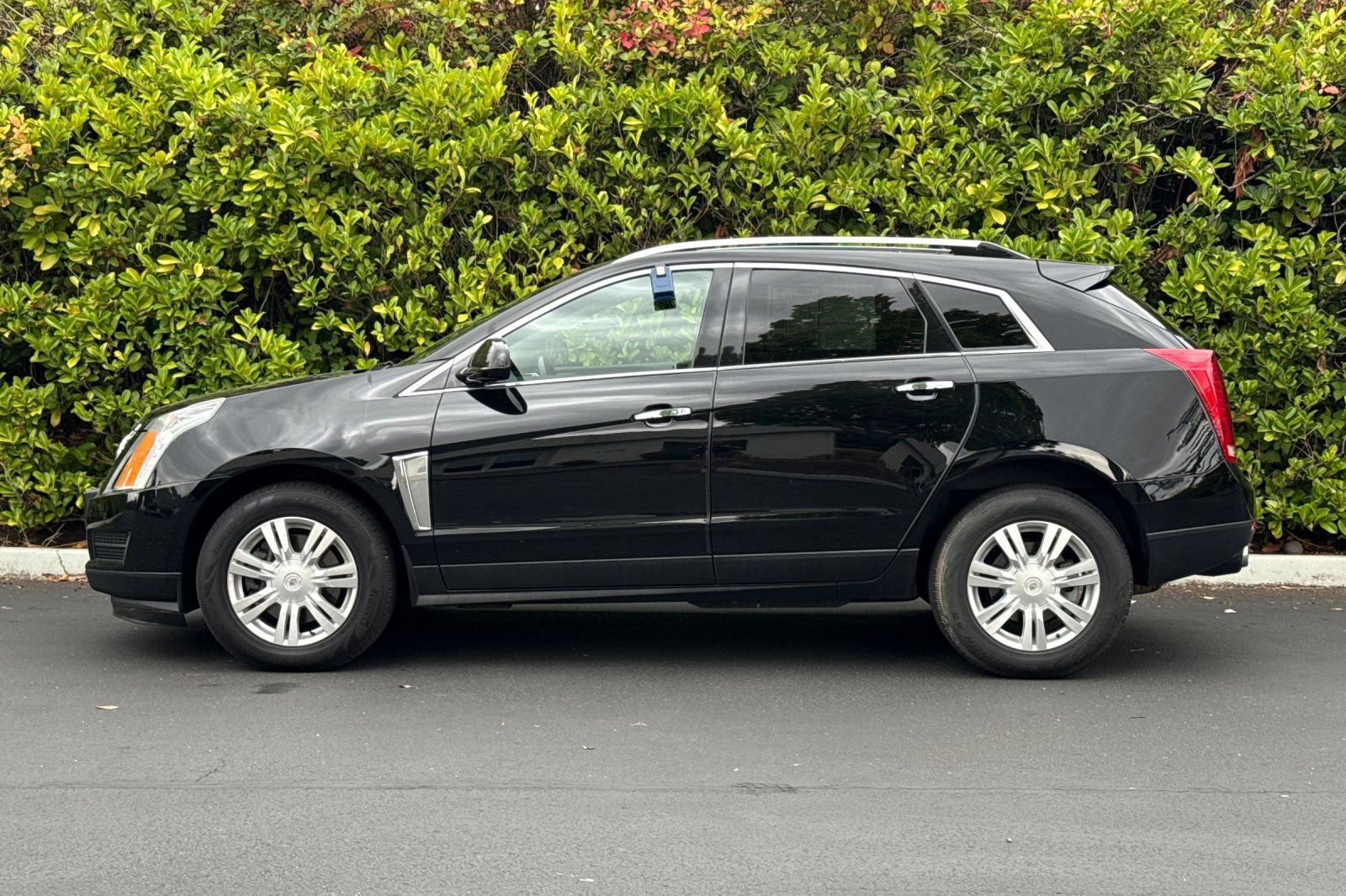 Used 2016 Cadillac SRX Luxury w/ Driver Awareness Package FWD image 7