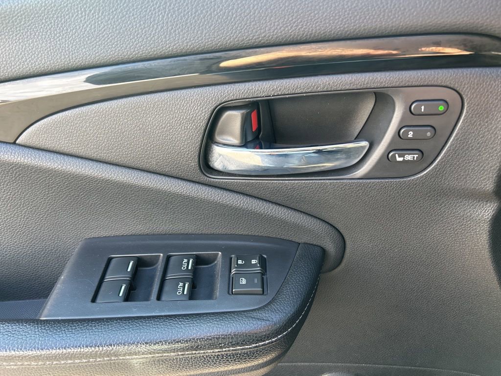 Used 2019 Honda Ridgeline RTL-E image 16