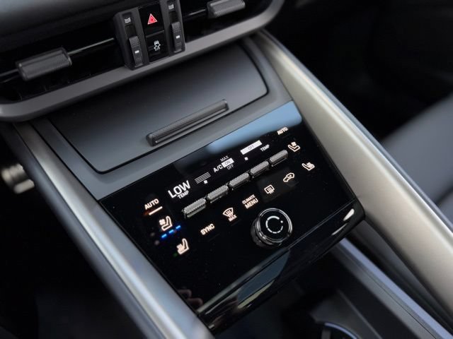 New 2025 Porsche Macan Turbo Electric AWD/4WD image 24
