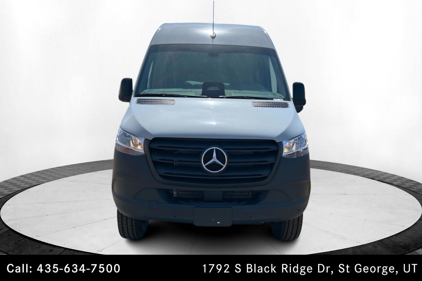 Used 2025 Mercedes-Benz Sprinter 2500 image 8