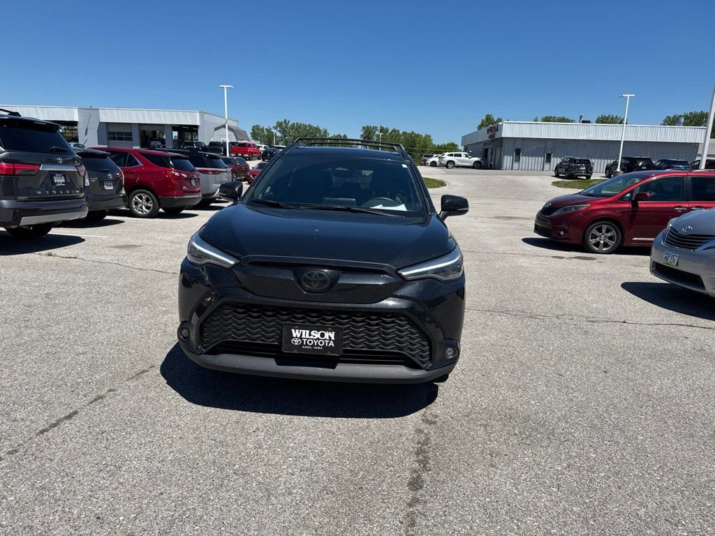 Used 2025 Toyota Corolla Cross AWD Hybrid w/ Convenience Package image 3