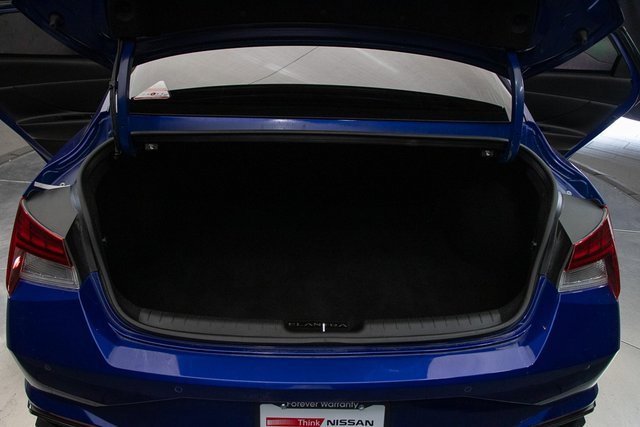 Used 2023 Hyundai Elantra Limited w/ Cargo Package image 19