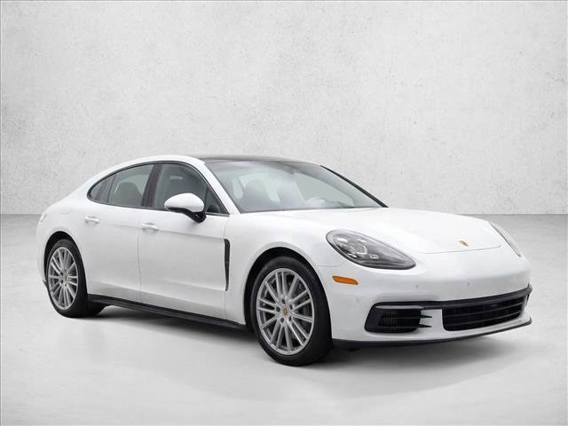 Used 2018 Porsche Panamera 4 image 3