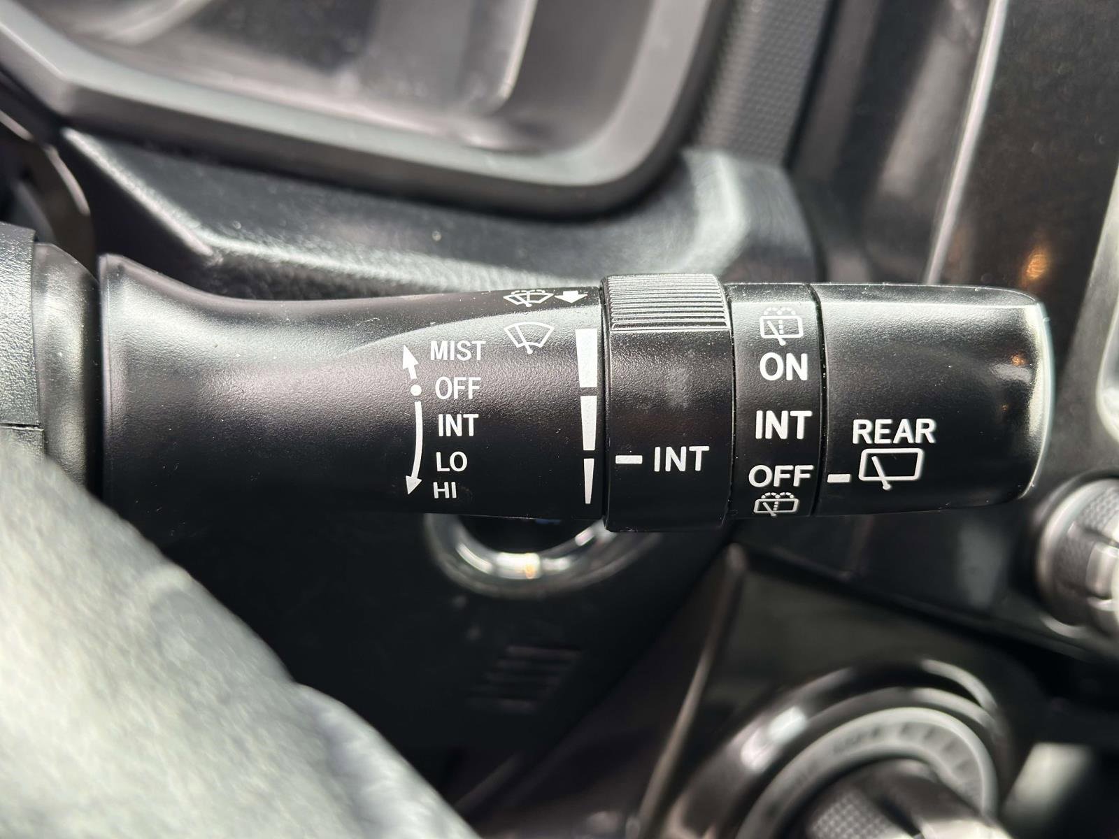 Used 2021 Toyota 4Runner TRD Off-Road Premium image 17