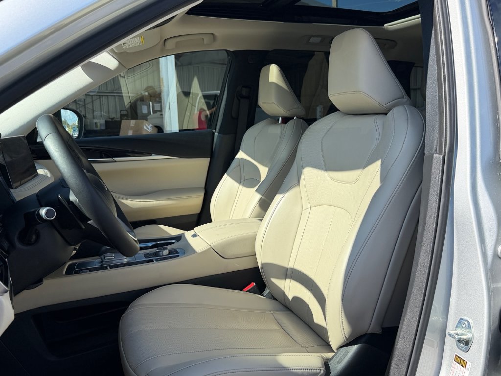 Used 2023 INFINITI QX60 Pure FWD image 10