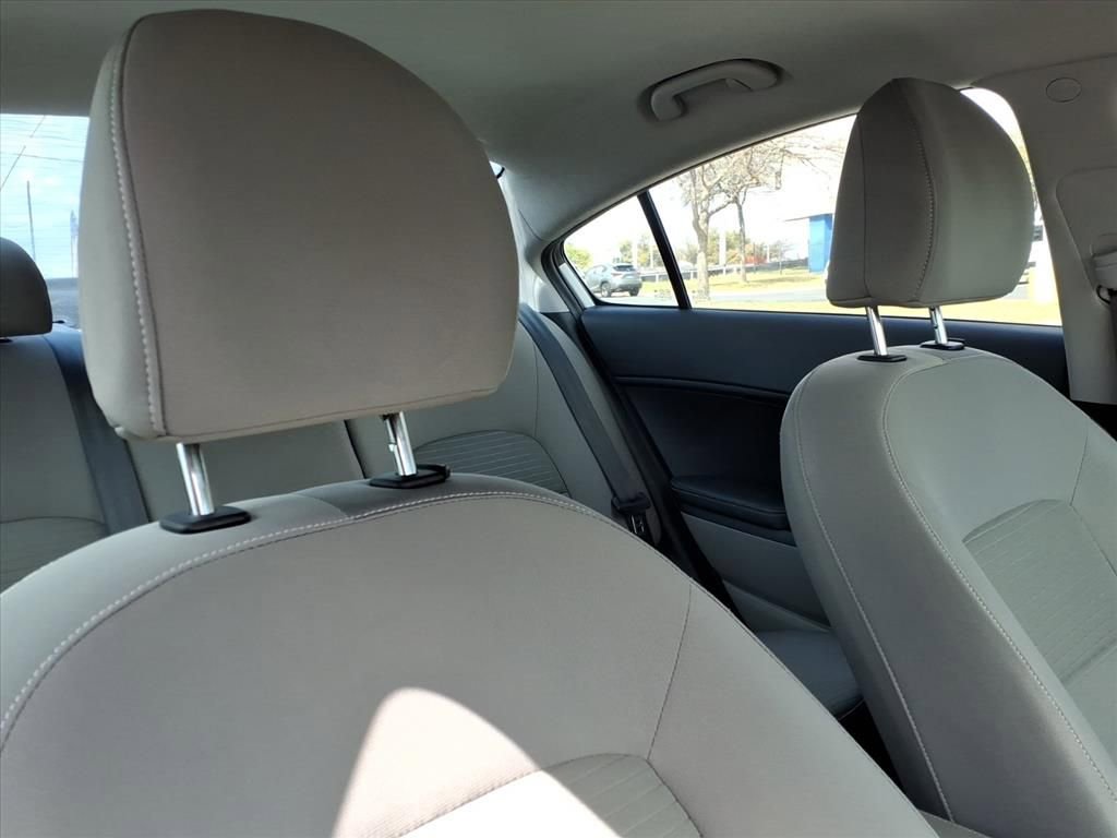 Used 2015 Kia Forte LX w/ Popular Package image 17