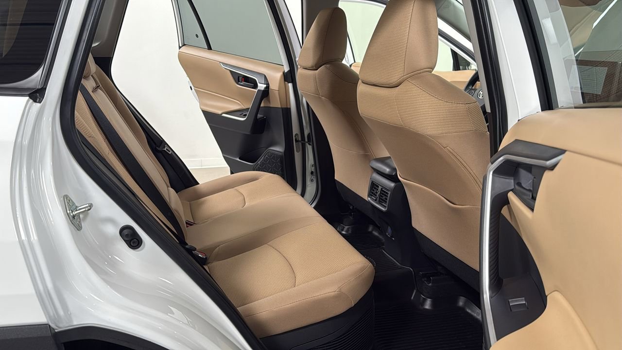 Certified 2025 Toyota RAV4 LE image 17