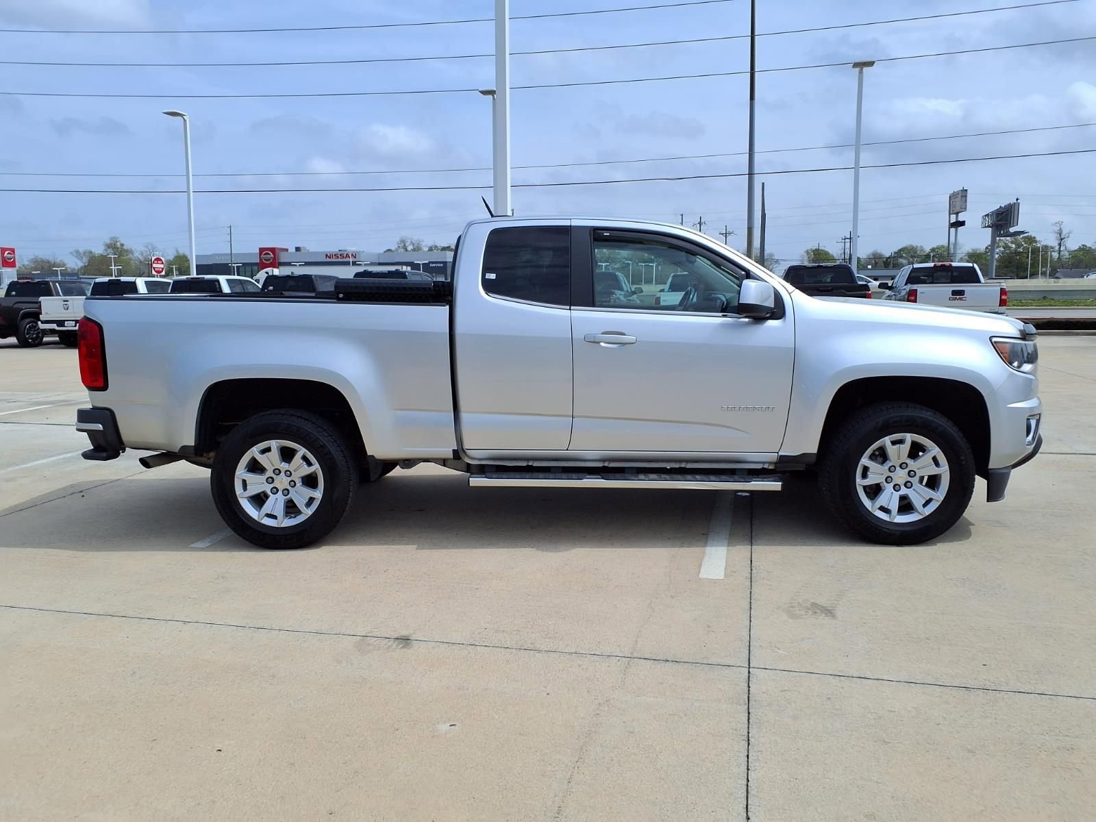 Used 2016 Chevrolet Colorado LT w/ LT Convenience Package image 5
