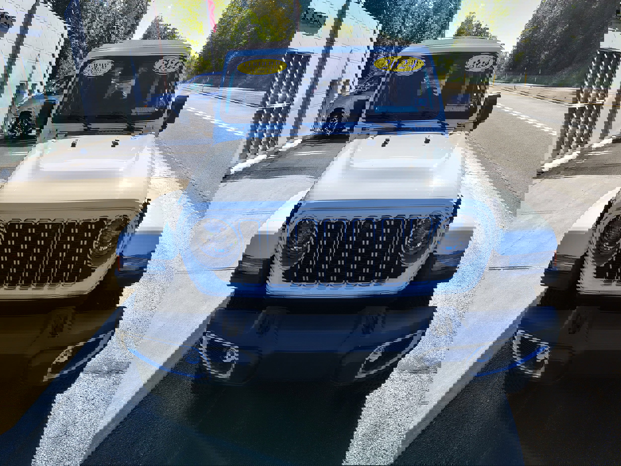 Certified 2024 Jeep Wrangler Sahara w/ Technology Group image 3