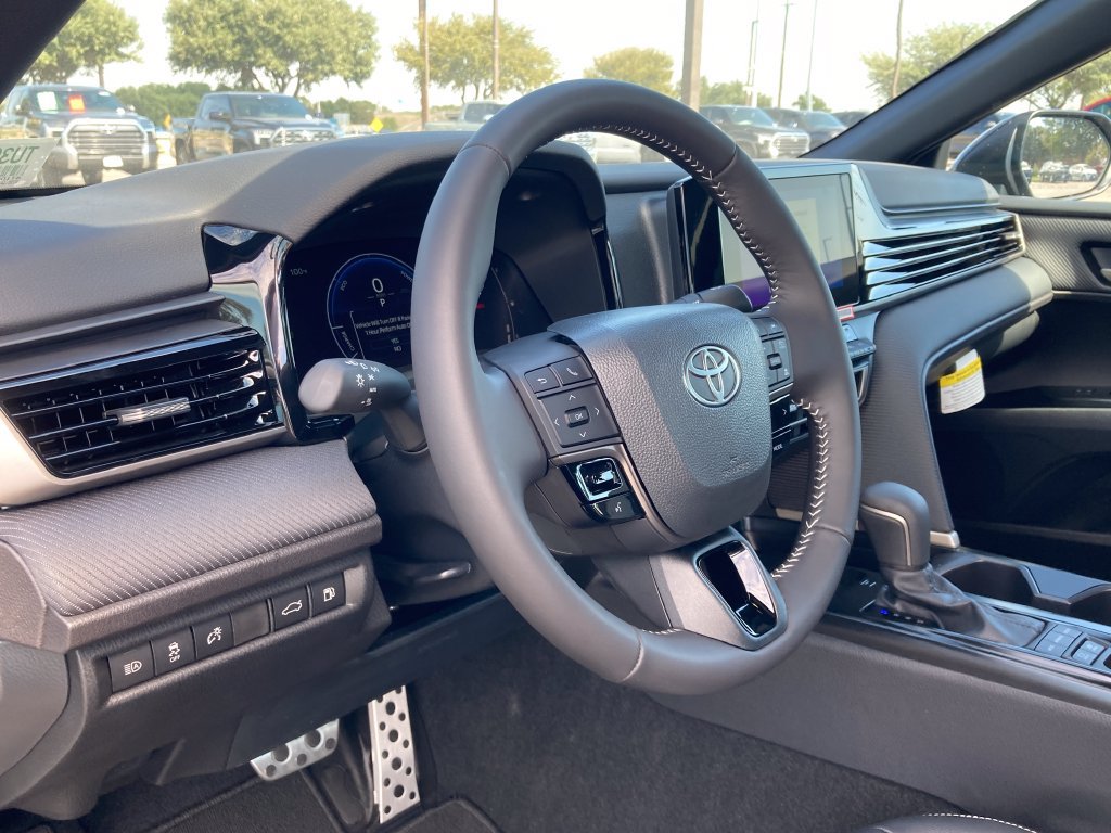 New 2026 Toyota Camry SE w/ Convenience Package FWD image 1