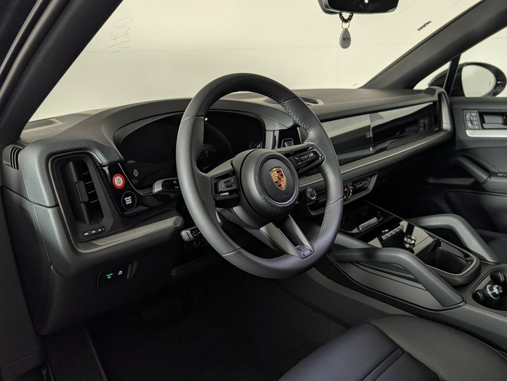 New 2026 Porsche Cayenne Coupe AWD/4WD image 4