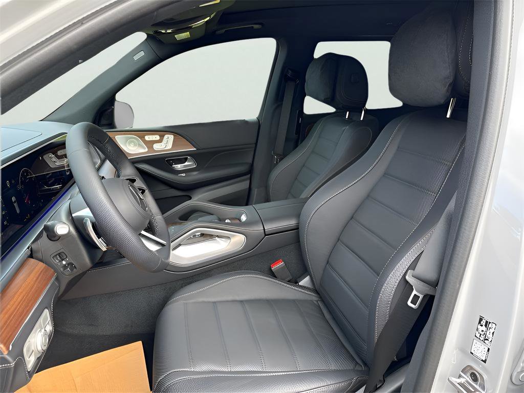 New 2026 Mercedes-Benz GLS 580 4MATIC image 10