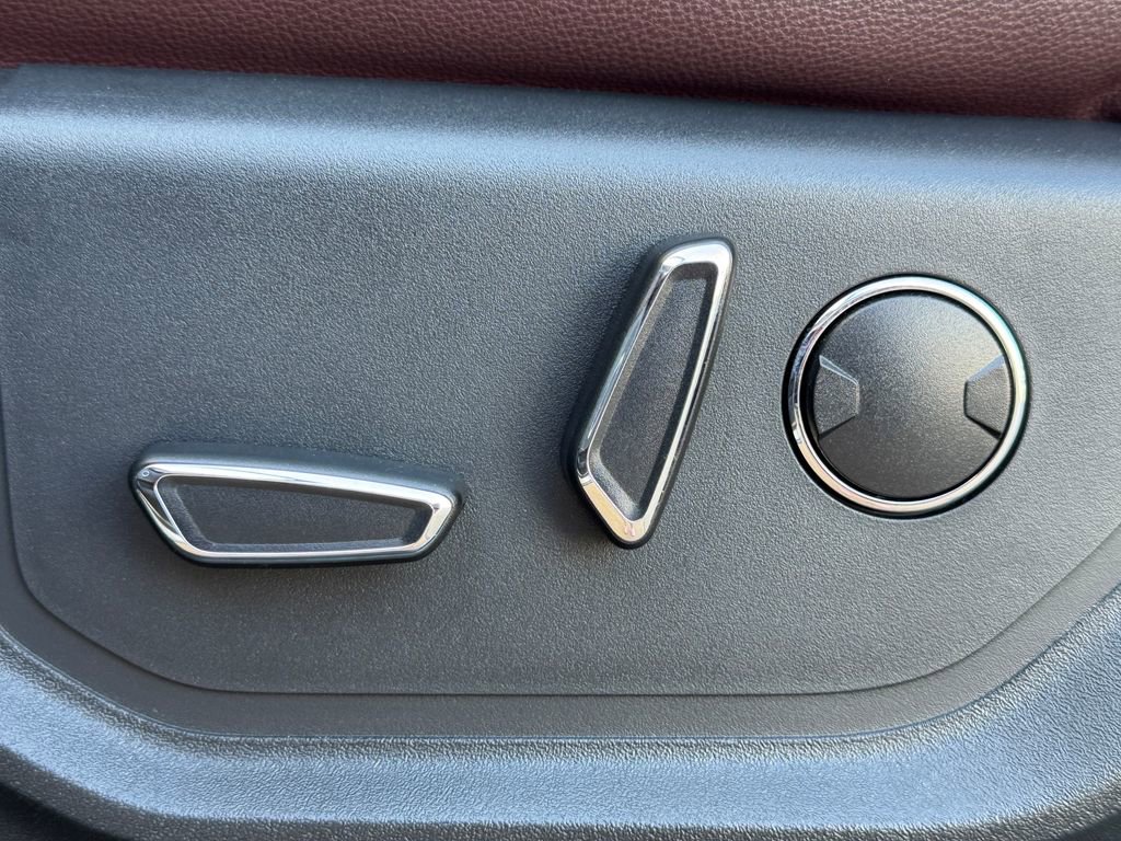 Used 2024 Ford Expedition Limited image 20