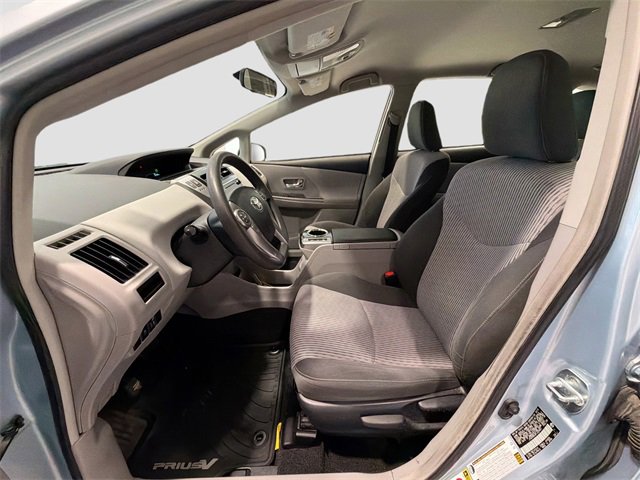 Certified 2015 Toyota Prius V Five image 17