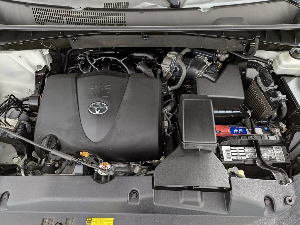 Used 2019 Toyota Highlander XLE AWD/4WD image 49