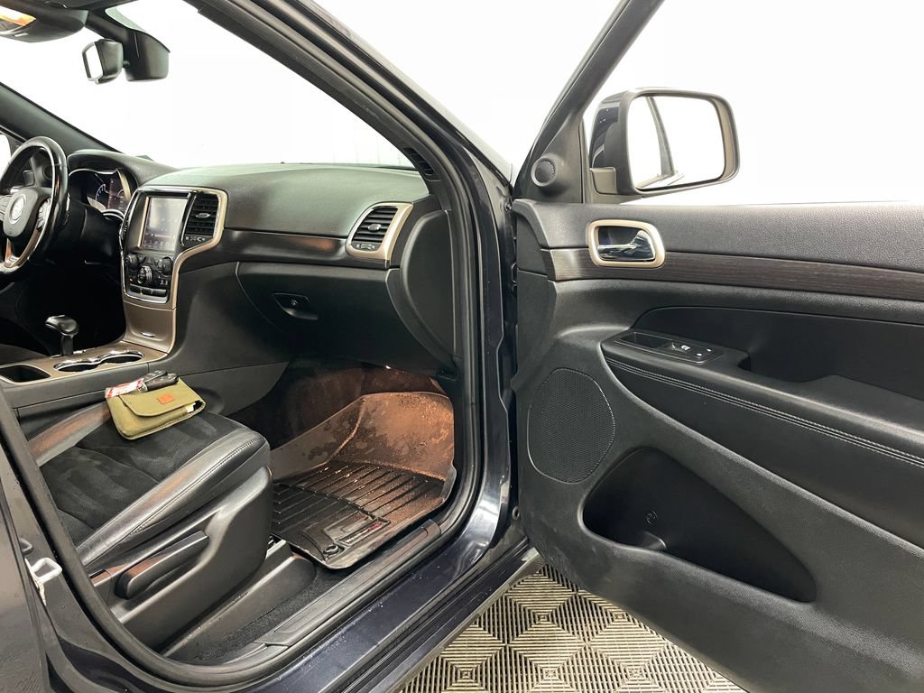Used 2014 Jeep Grand Cherokee Altitude AWD/4WD image 35