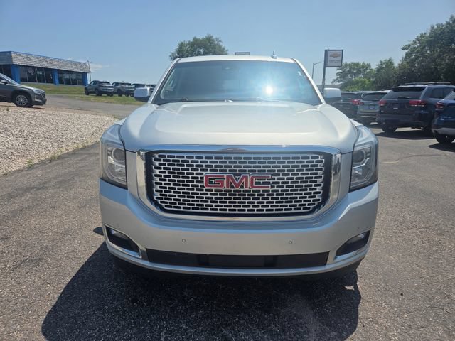Used 2017 GMC Yukon Denali w/ Open Road Package AWD/4WD image 3