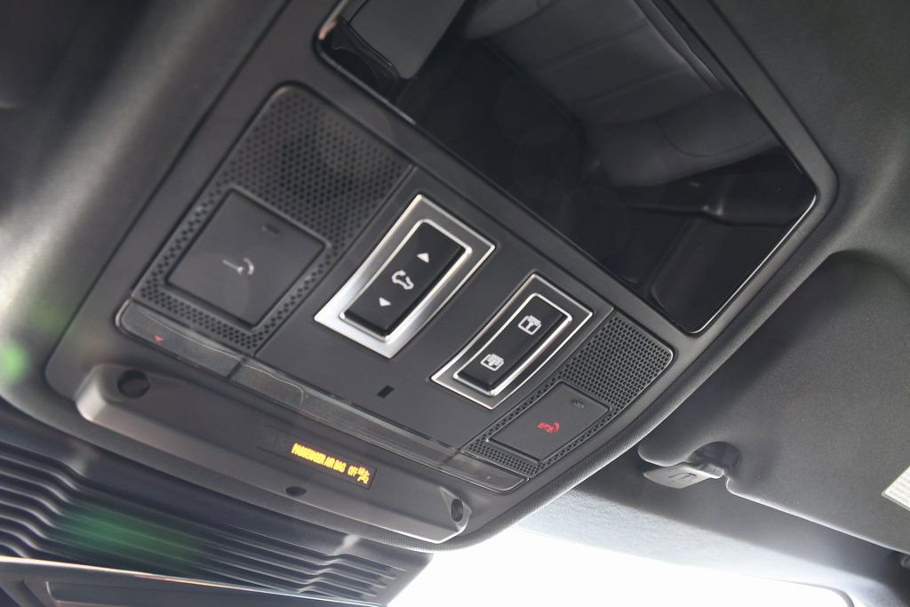 Used 2026 Land Rover Range Rover Evoque S image 33