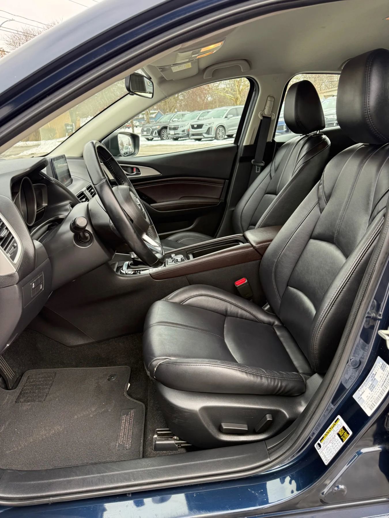 Used 2017 MAZDA MAZDA3 Touring image 17