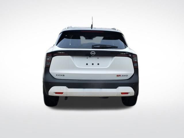 New 2026 Nissan Kicks SR image 4