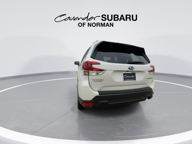 Used 2023 Subaru Forester Premium image 7