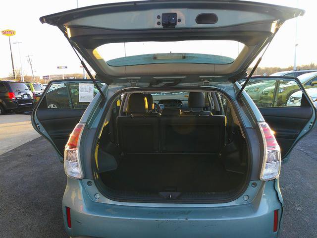 Used 2015 Toyota Prius V image 5