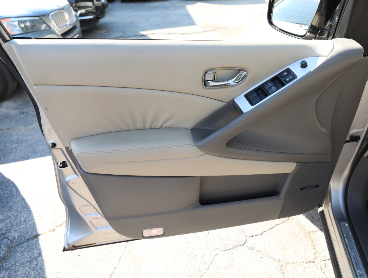 Used 2010 Nissan Murano SL w/ Leather Pkg image 16