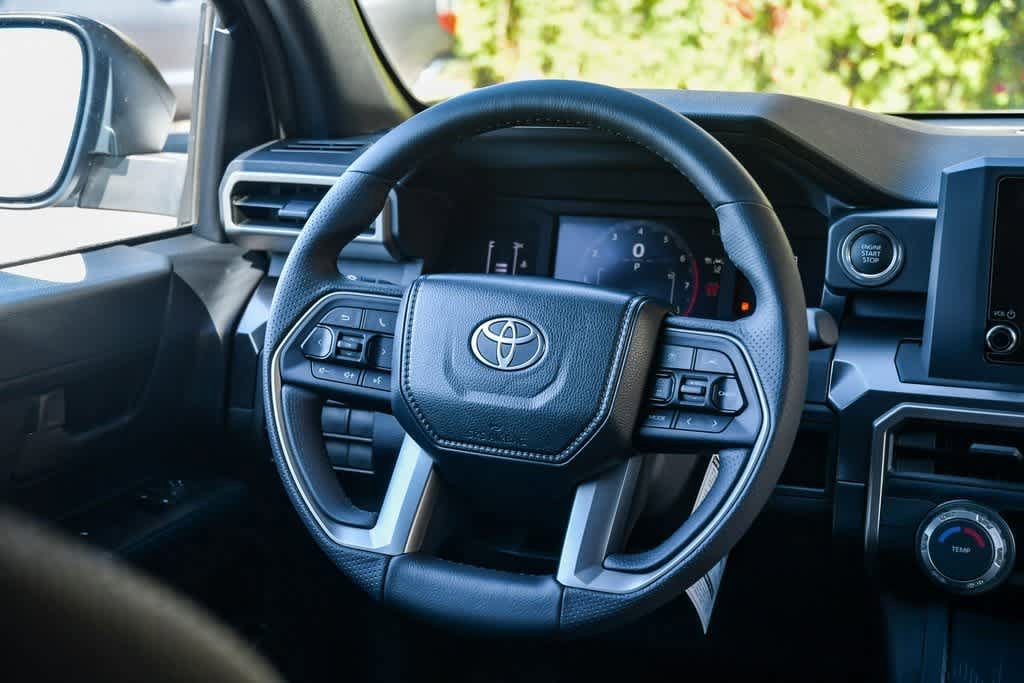 New 2025 Toyota 4Runner SR5 AWD/4WD image 13