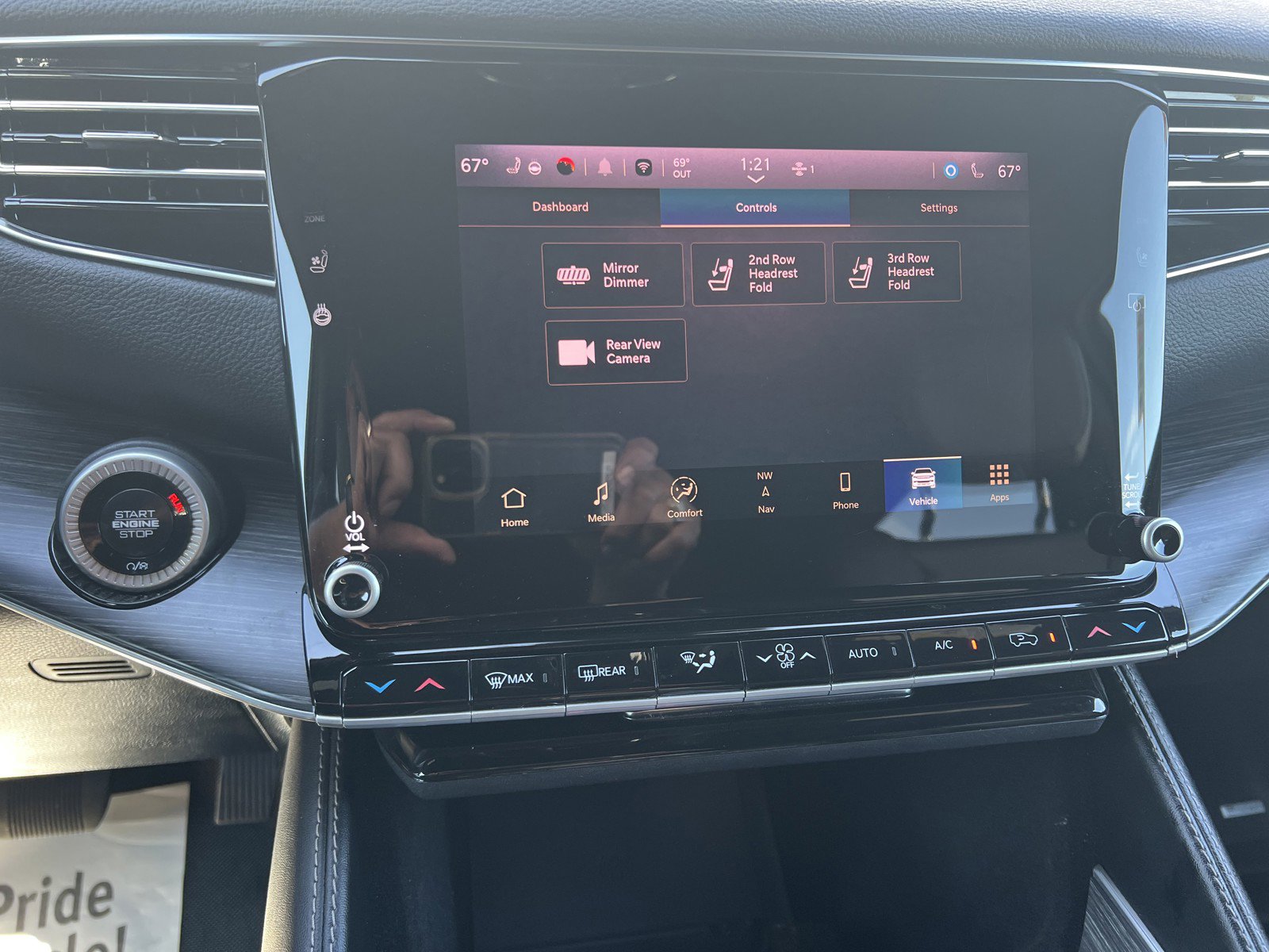 Used 2024 Jeep Wagoneer L Series II w/ Flexible Seating Group AWD/4WD image 23