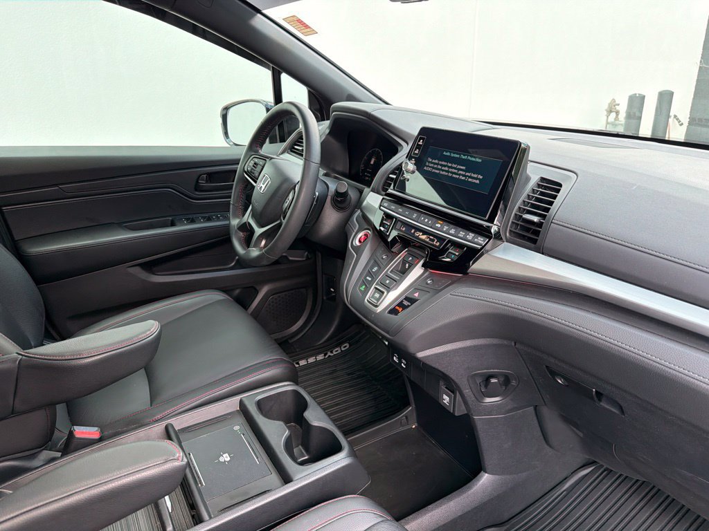 Used 2025 Honda Odyssey Sport-L image 34