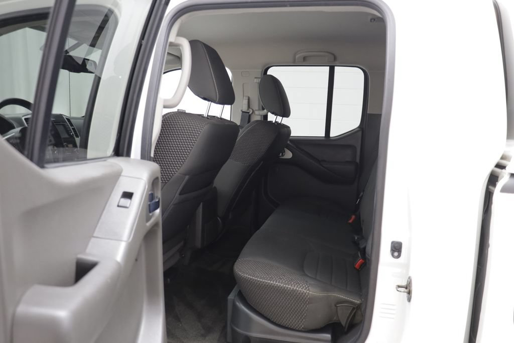 Used 2016 Nissan Frontier PRO-4X AWD/4WD image 15