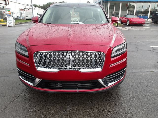 Used 2020 Lincoln Nautilus Reserve w/ Cargo Utility Package AWD/4WD image 2