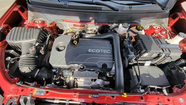 Used 2022 Chevrolet Equinox RS w/ RS Leather Package image 17