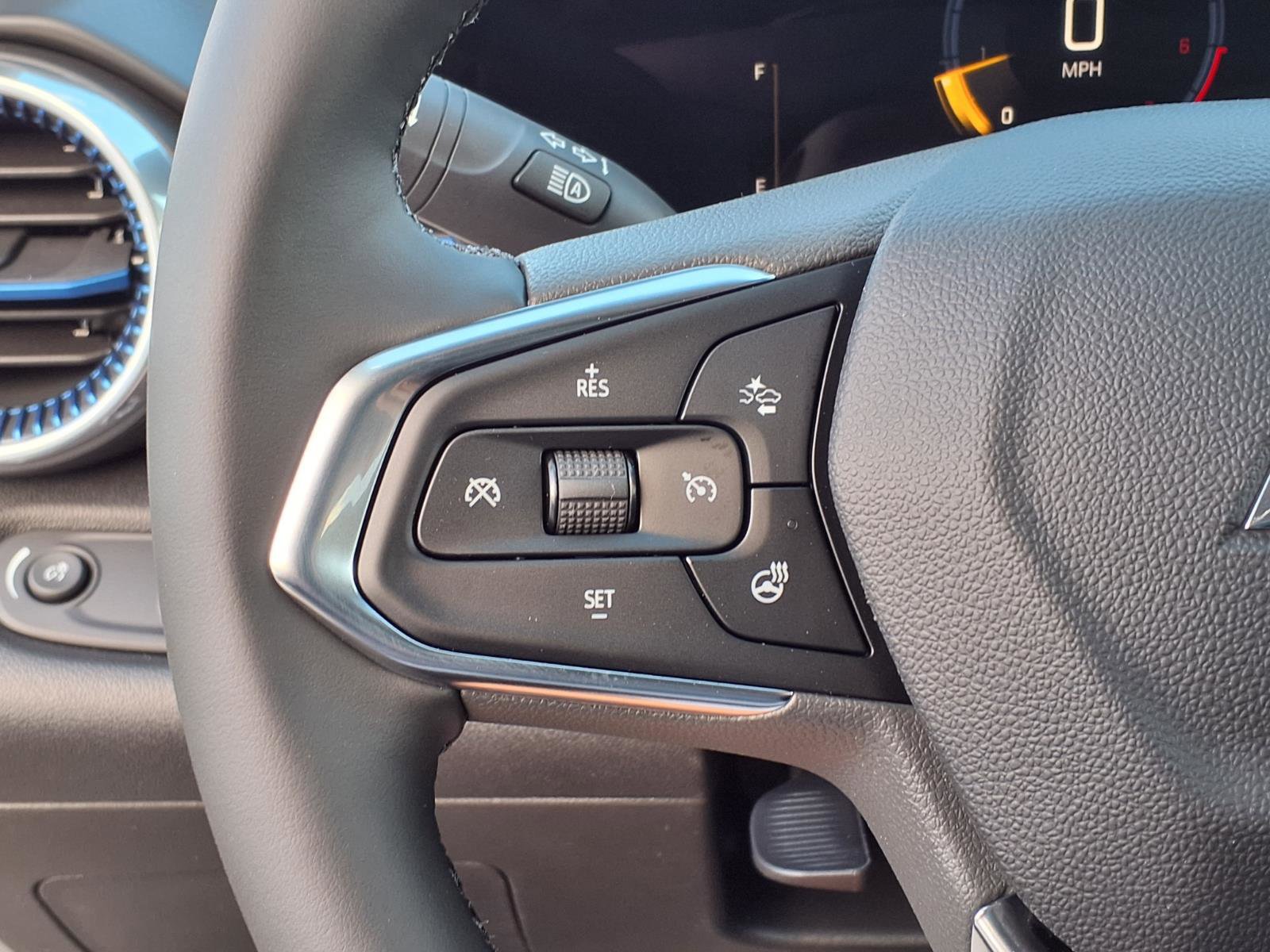 New 2026 Chevrolet Trax LT w/ Driver Confidence Package image 18